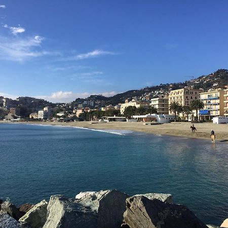 Appartamenti Mare Azzurro By Holiday World Albisola Superiore Eksteriør bilde